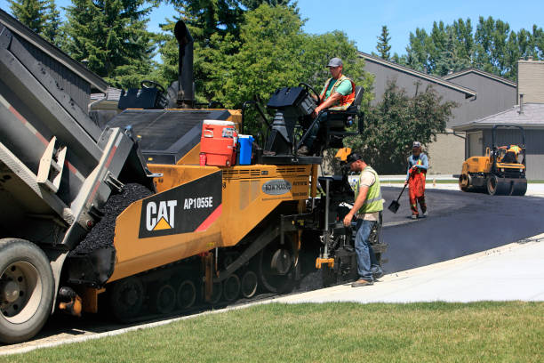 Best Local Driveway Pavers  in Liberal, KS